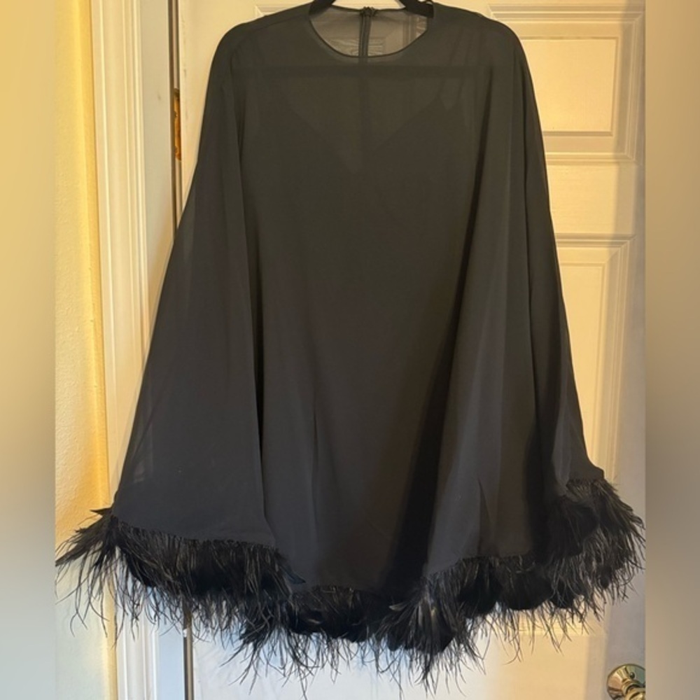 NWT - Mac Duggal - Black Feather Cape Dress - Size 2